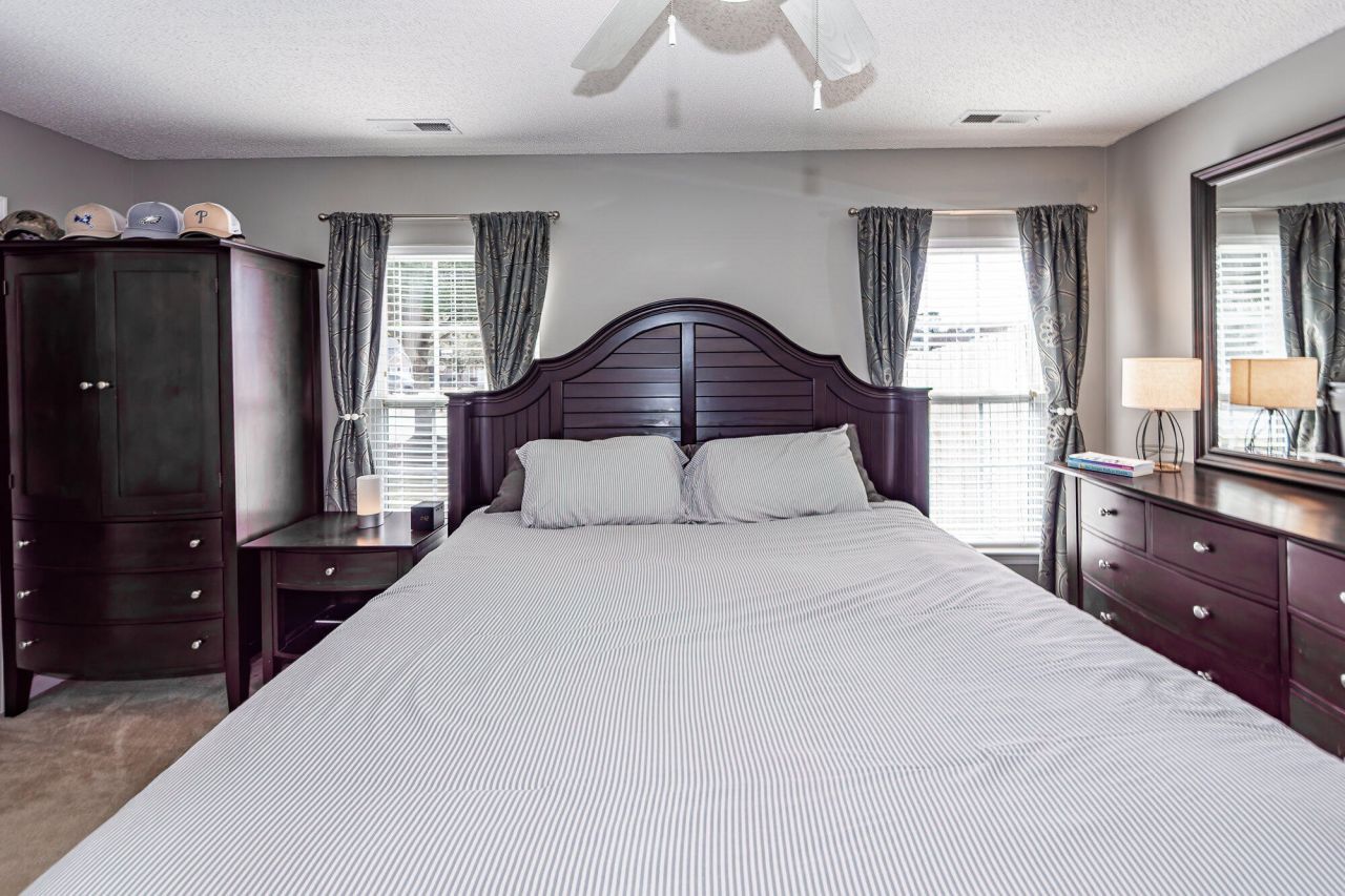 5024 Thornton Drive Photo 27