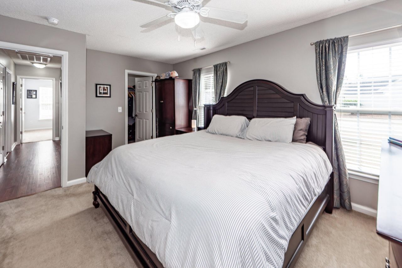 5024 Thornton Drive Photo 28