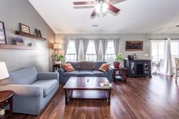 5024 Thornton Drive photo 4