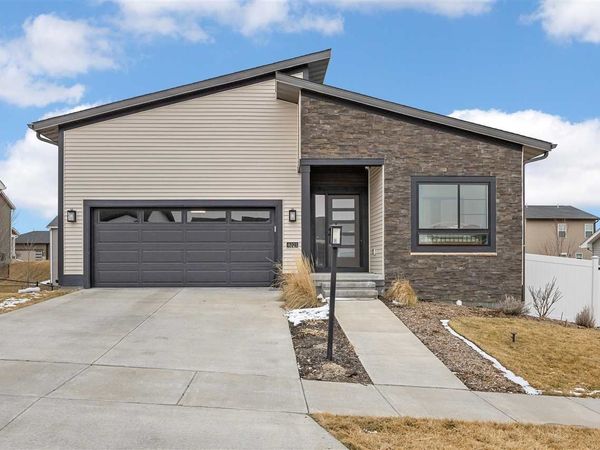 4121 Anna St, Iowa City, IA 52245