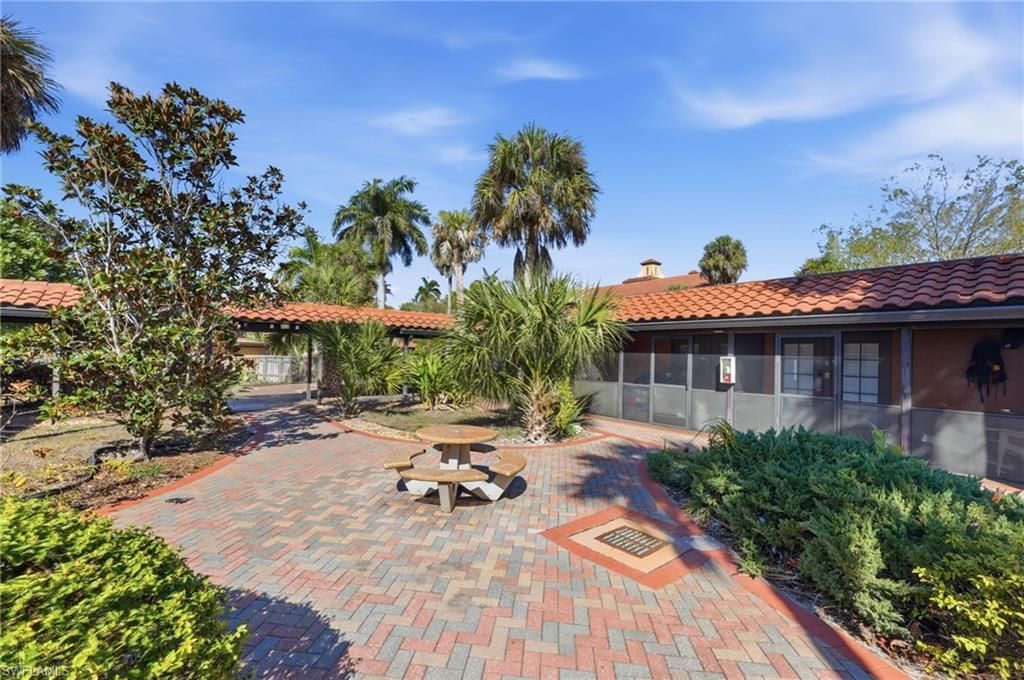25000 Tamiami Trl E, Unit D152, Naples, FL 34114 Photo