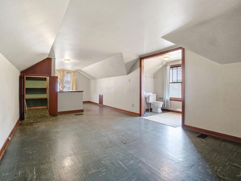 162 S Southampton Avenue , Columbus, OH 43204 Photo 28