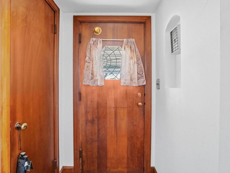 162 S Southampton Avenue , Columbus, OH 43204 Photo 5