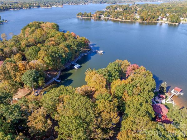 151 Bridlewood Drive, Mooresville, NC 28117