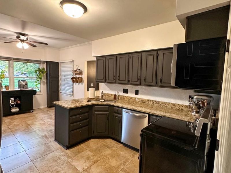 1513 Charleston Lane, Miami Twp, OH 45140 Photo 18