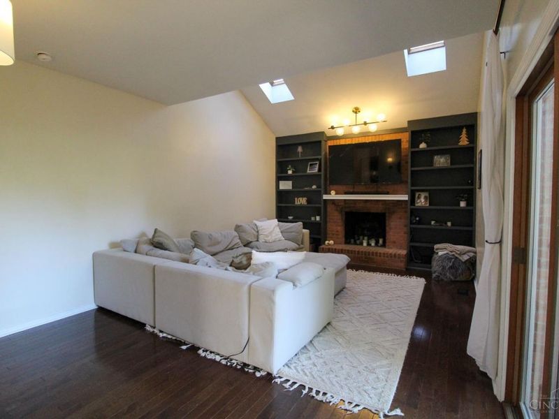 1513 Charleston Lane, Miami Twp, OH 45140 Photo 25