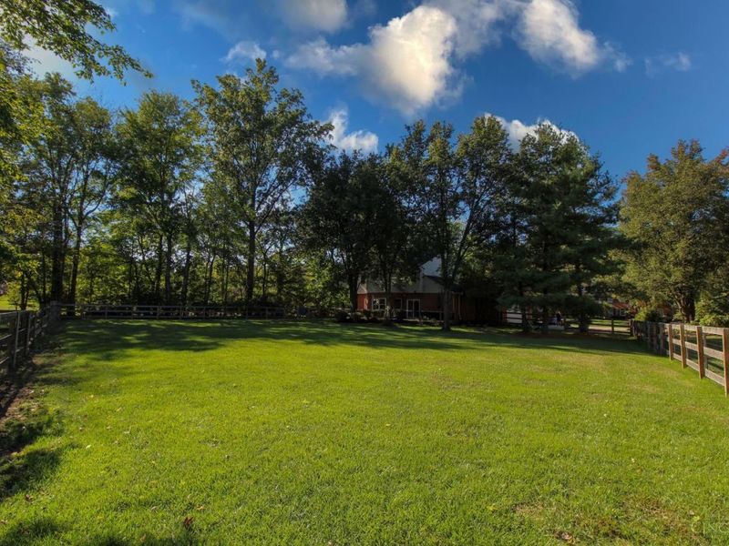 1513 Charleston Lane, Miami Twp, OH 45140 Photo 54