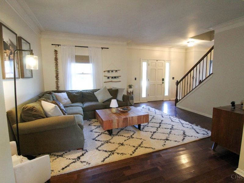 1513 Charleston Lane, Miami Twp, OH 45140 Photo 8