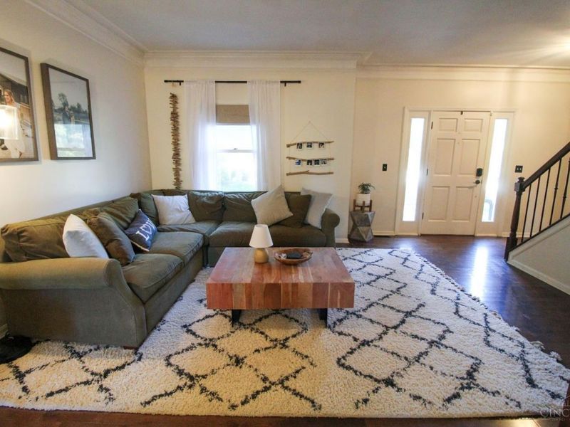 1513 Charleston Lane, Miami Twp, OH 45140 Photo 9