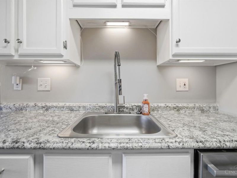 9477 Colegate Way, West Chester, OH 45011 Photo 14