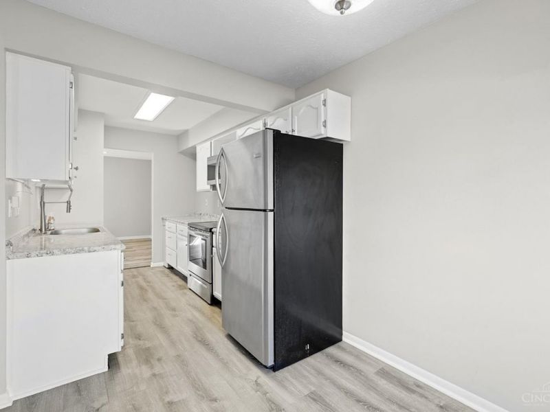 9477 Colegate Way, West Chester, OH 45011 Photo 16