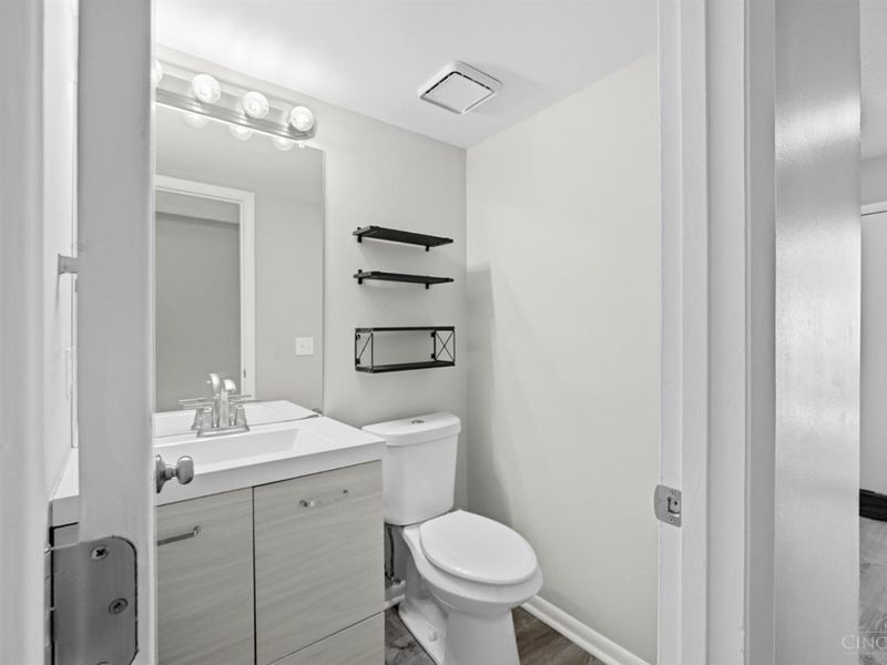 9477 Colegate Way, West Chester, OH 45011 Photo 18