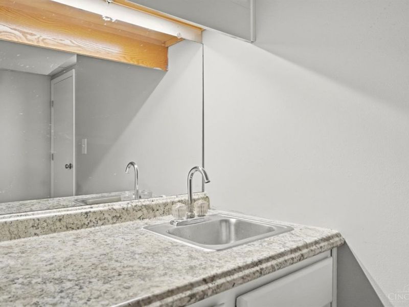 9477 Colegate Way, West Chester, OH 45011 Photo 46