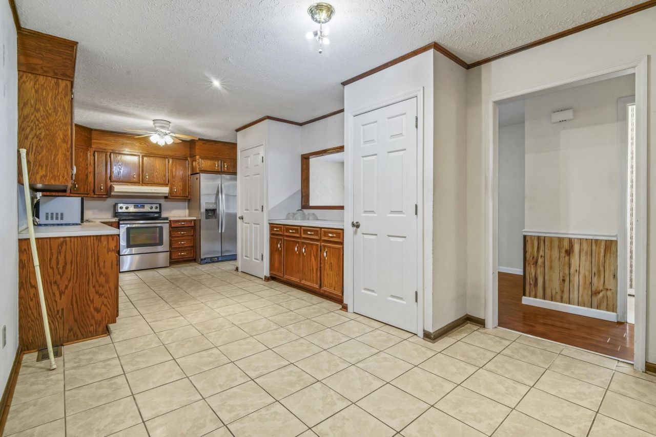 409 Pearl St.  Photo 18