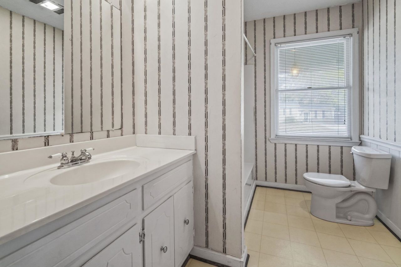 409 Pearl St.  Photo 19