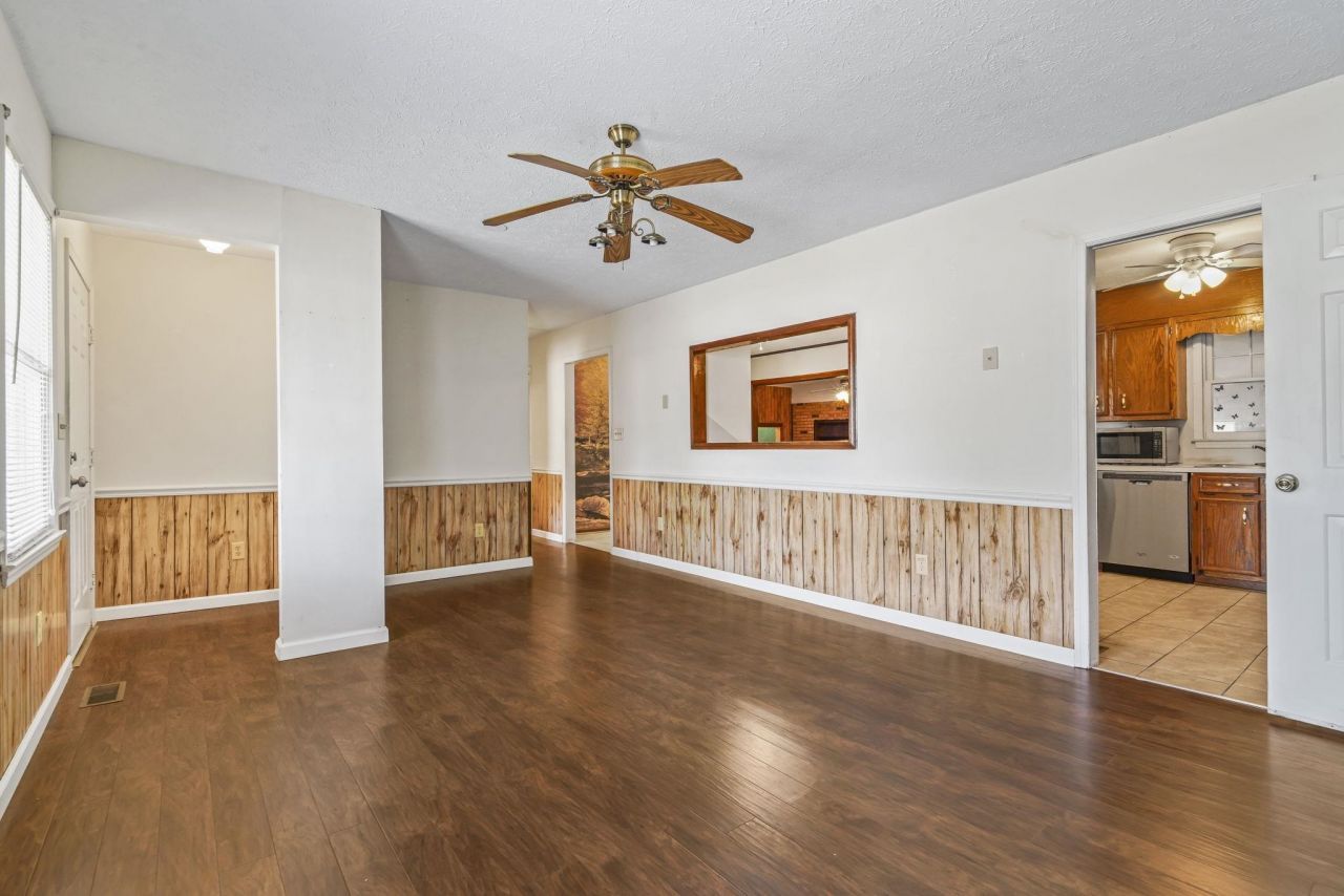 409 Pearl St.  Photo 5