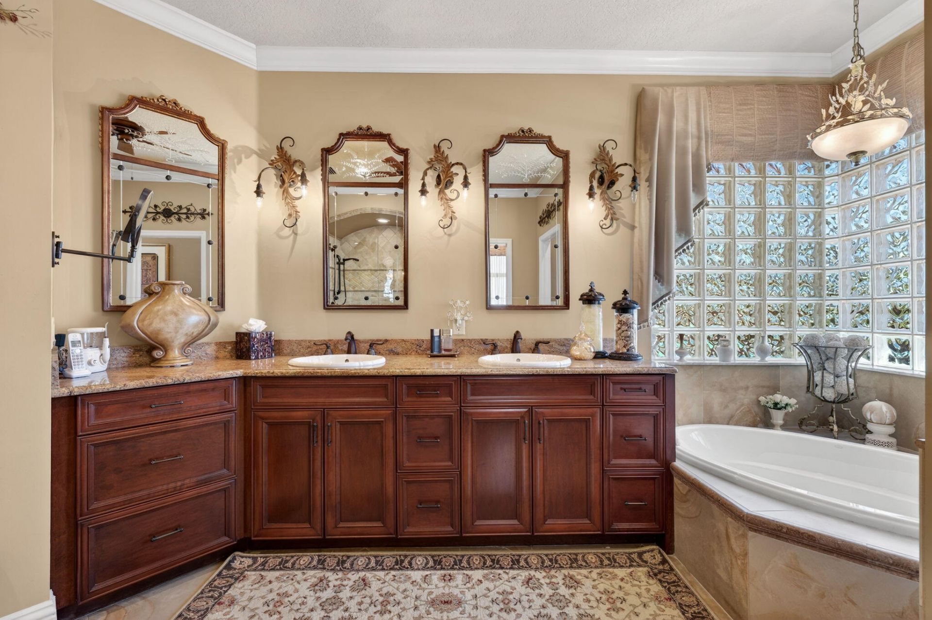 8080 Desmond Drive, Boynton Beach, FL 33472 Photo