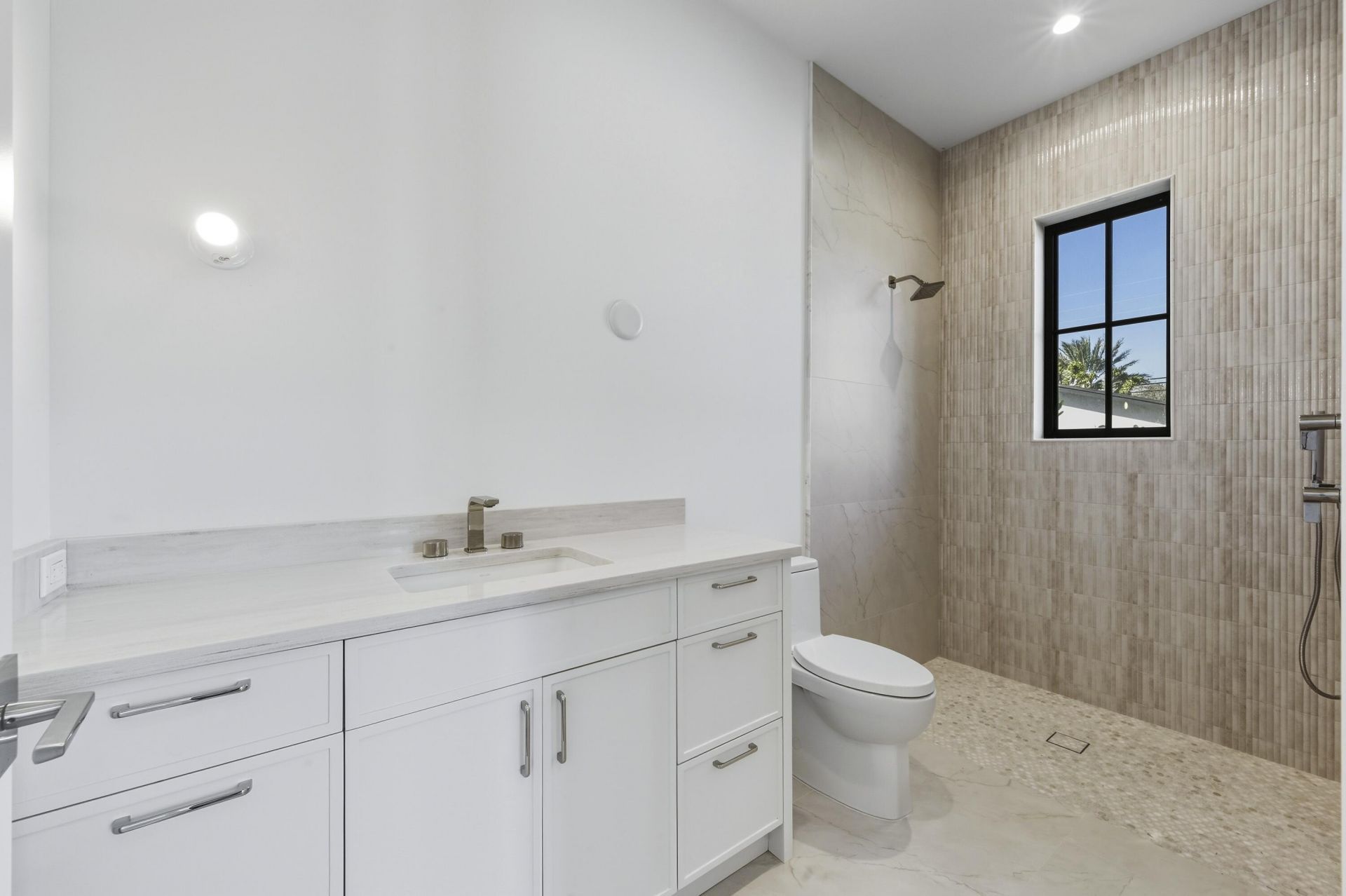 2442 Bay Circle, Palm Beach Gardens, FL 33410 Photo