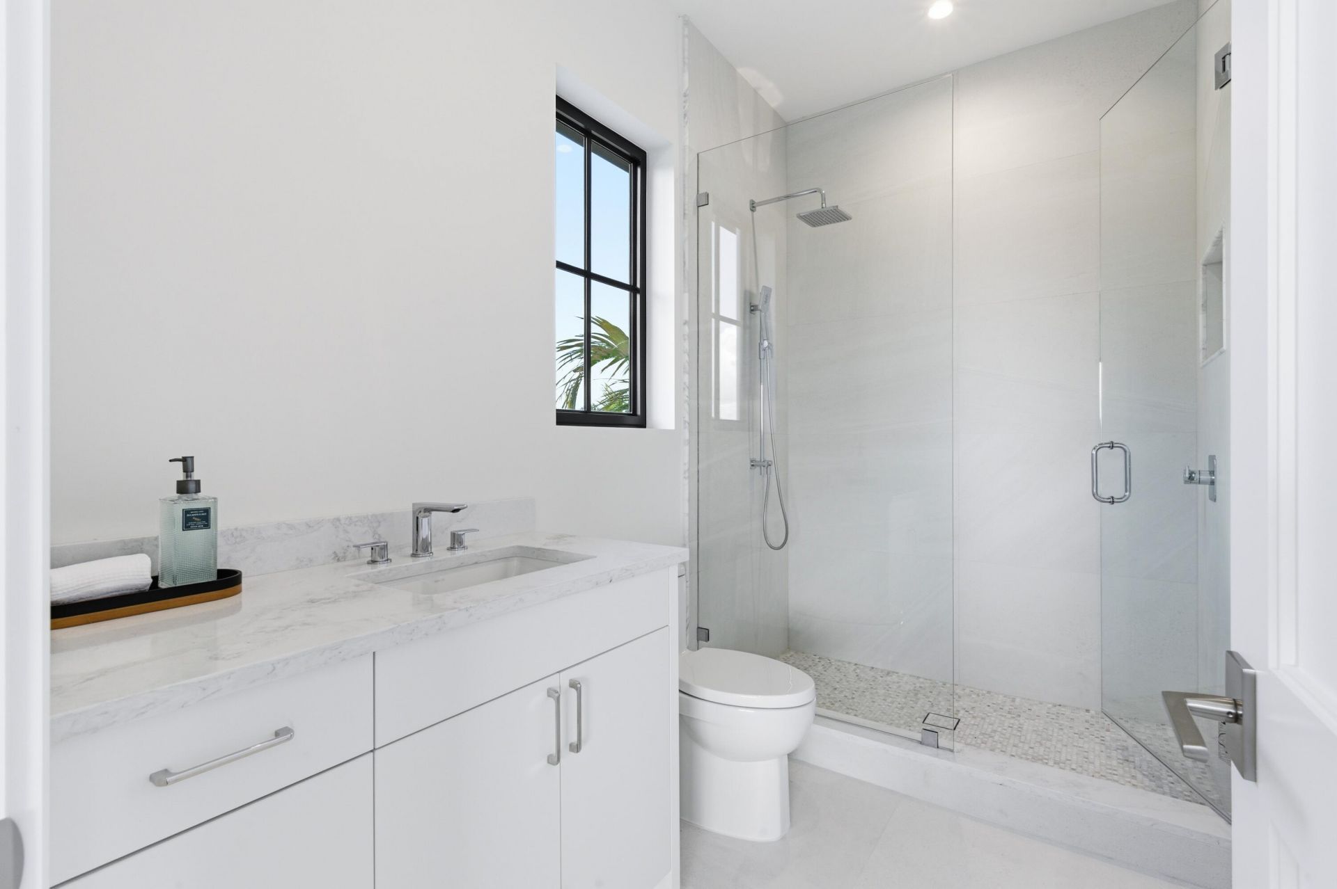 2442 Bay Circle, Palm Beach Gardens, FL 33410 Photo