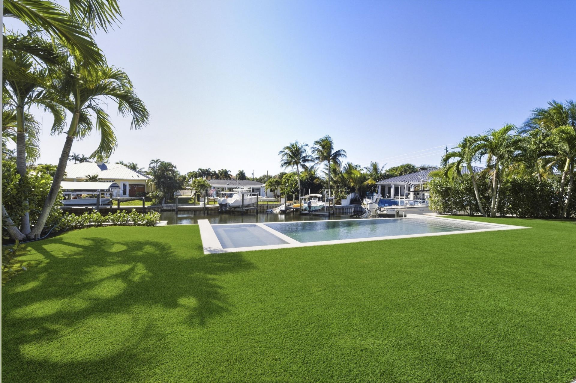 2442 Bay Circle, Palm Beach Gardens, FL 33410 Photo