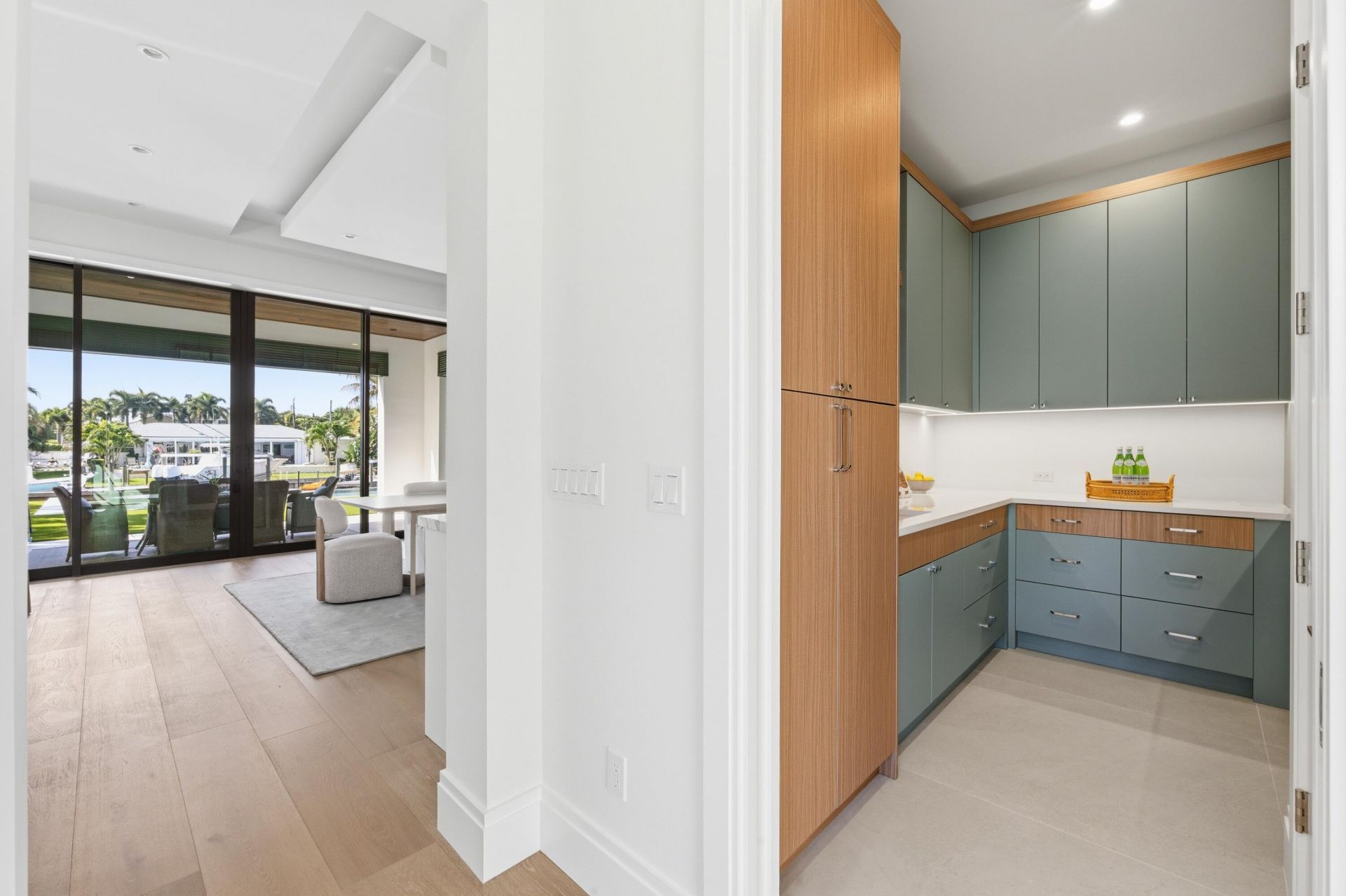 2442 Bay Circle, Palm Beach Gardens, FL 33410 Photo