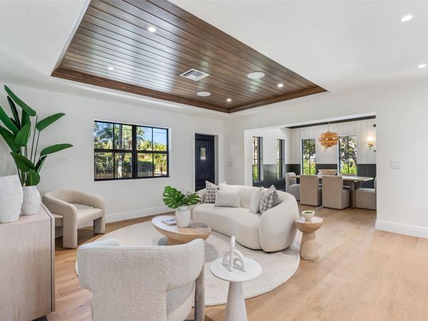 2100 Lake Avenue, West Palm Beach, FL 33401