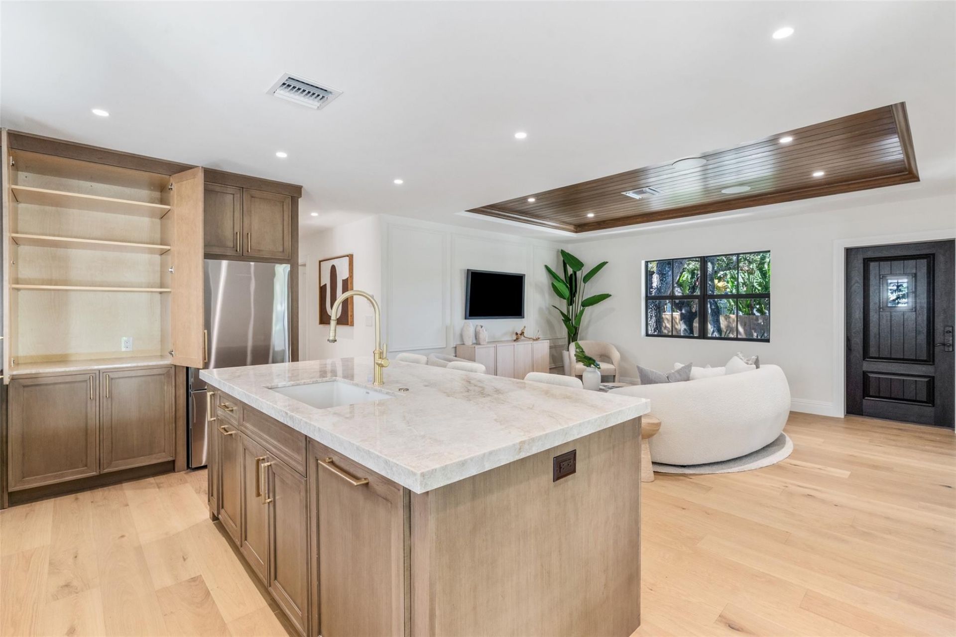 2100 Lake Avenue, West Palm Beach, FL 33401 Photo