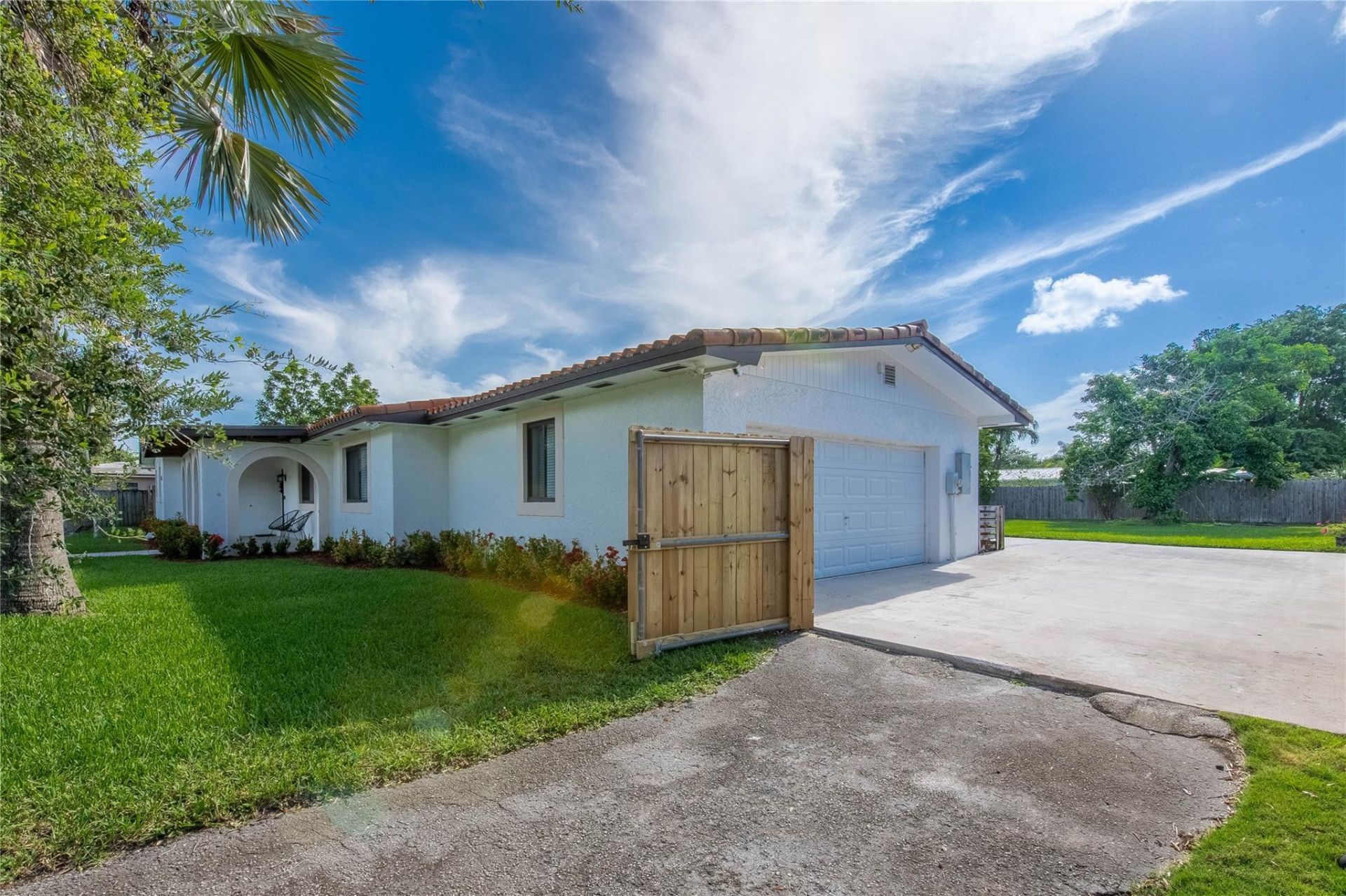 16670 SW 90th Avenue, Palmetto Bay, FL 33157 Photo