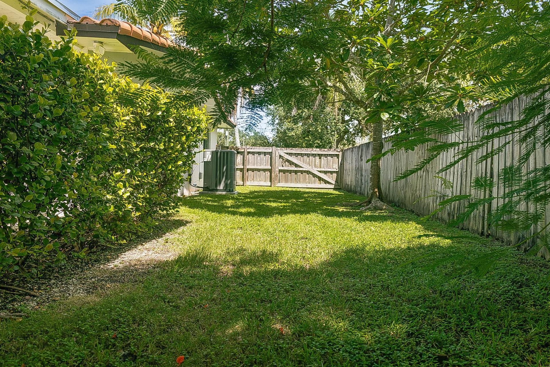 16670 SW 90th Avenue, Palmetto Bay, FL 33157 Photo