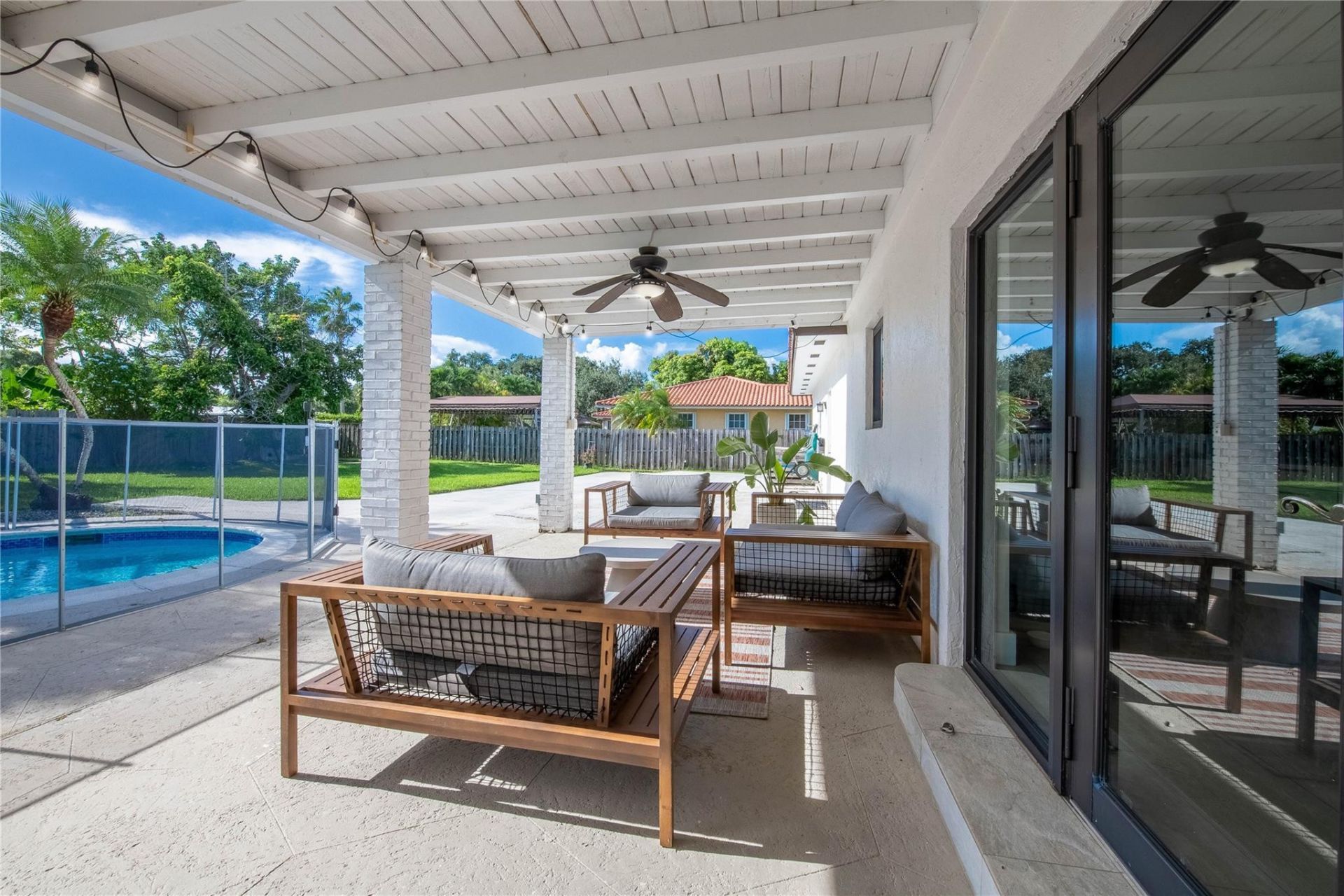 16670 SW 90th Avenue, Palmetto Bay, FL 33157 Photo