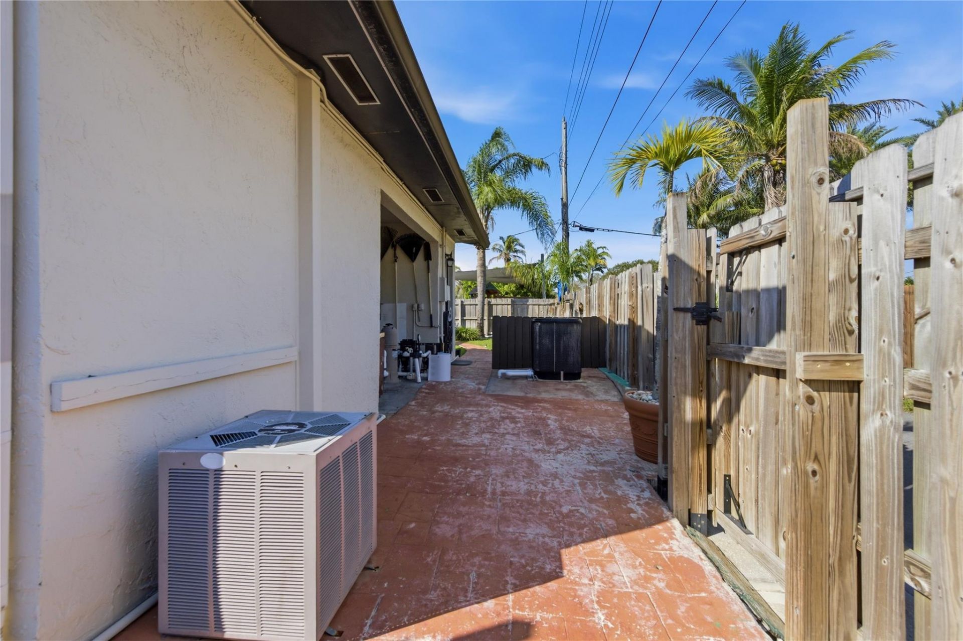 707 N 46th Avenue, Hollywood, FL 33021 Photo