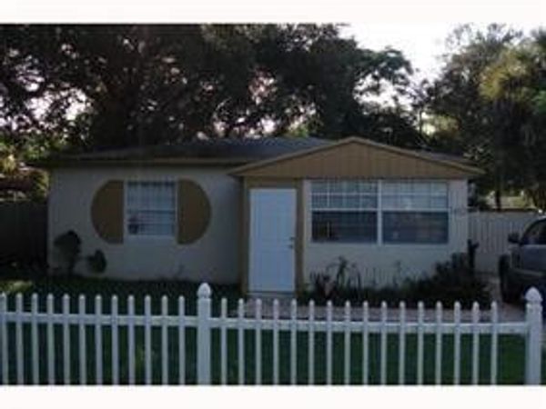 809 SW 9th Ave, Fort Lauderdale, FL 33315