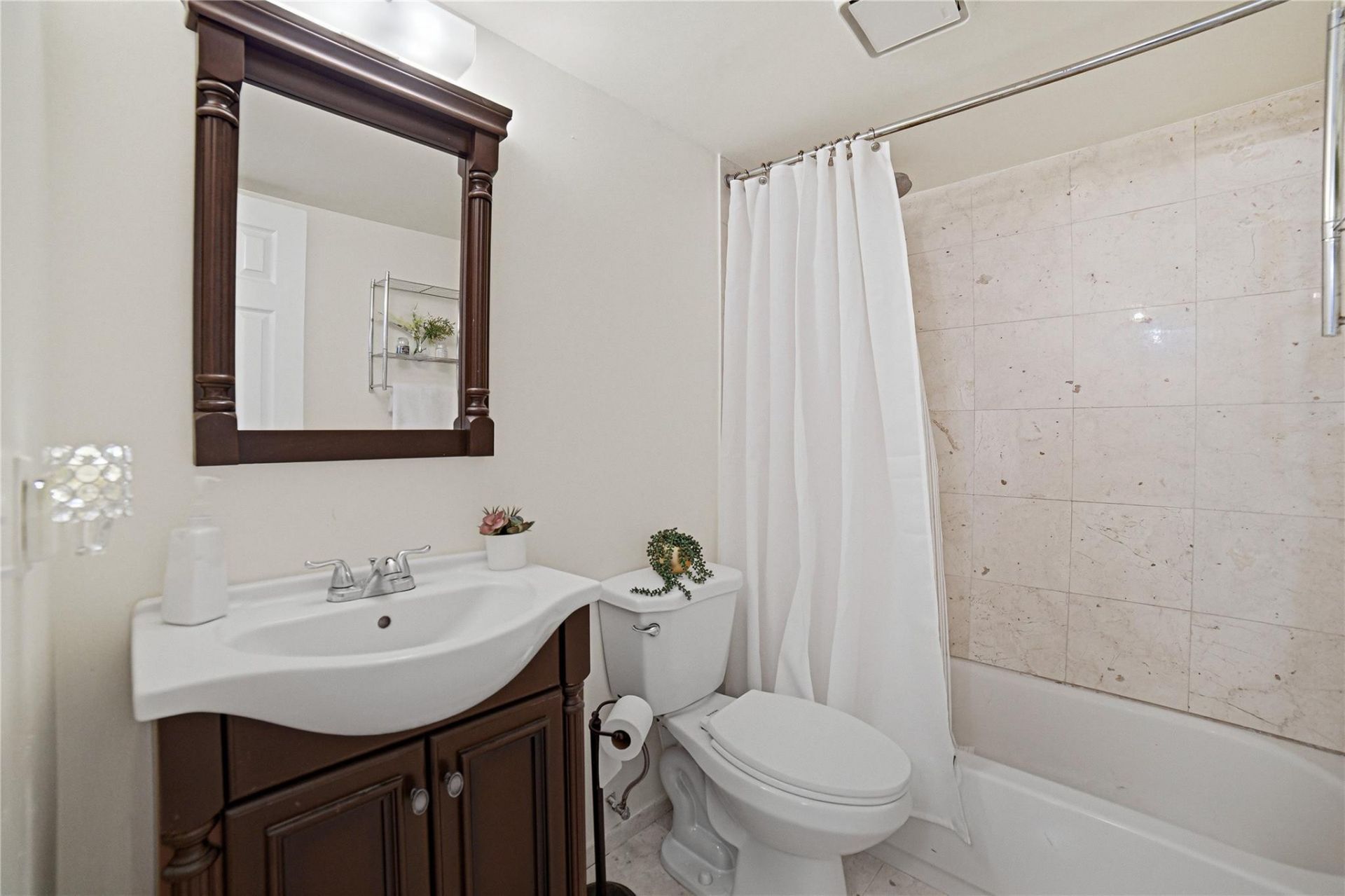 7653 NW 79th Avenue, Unit 114, Tamarac, FL 33321 Photo