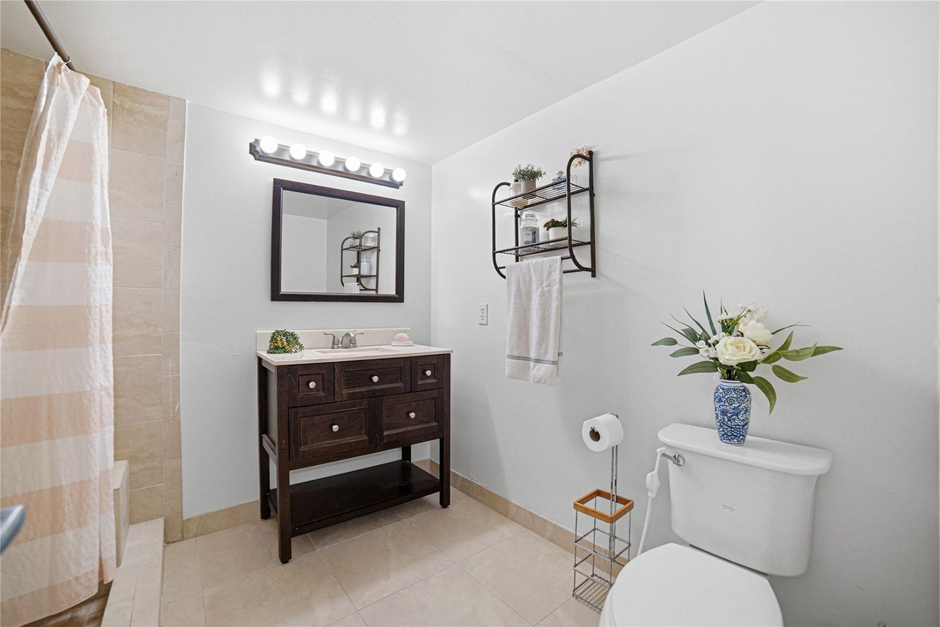 7653 NW 79th Avenue, Unit 114, Tamarac, FL 33321 Photo