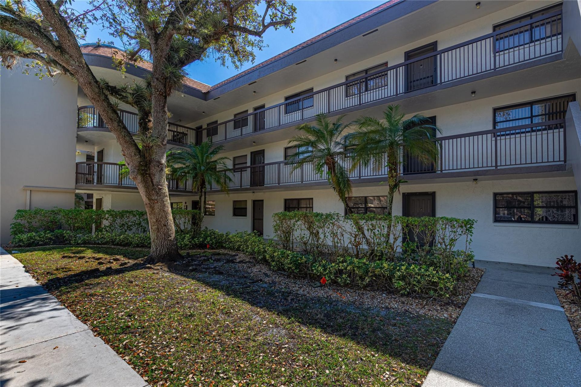 7653 NW 79th Avenue, Unit 114, Tamarac, FL 33321 Photo