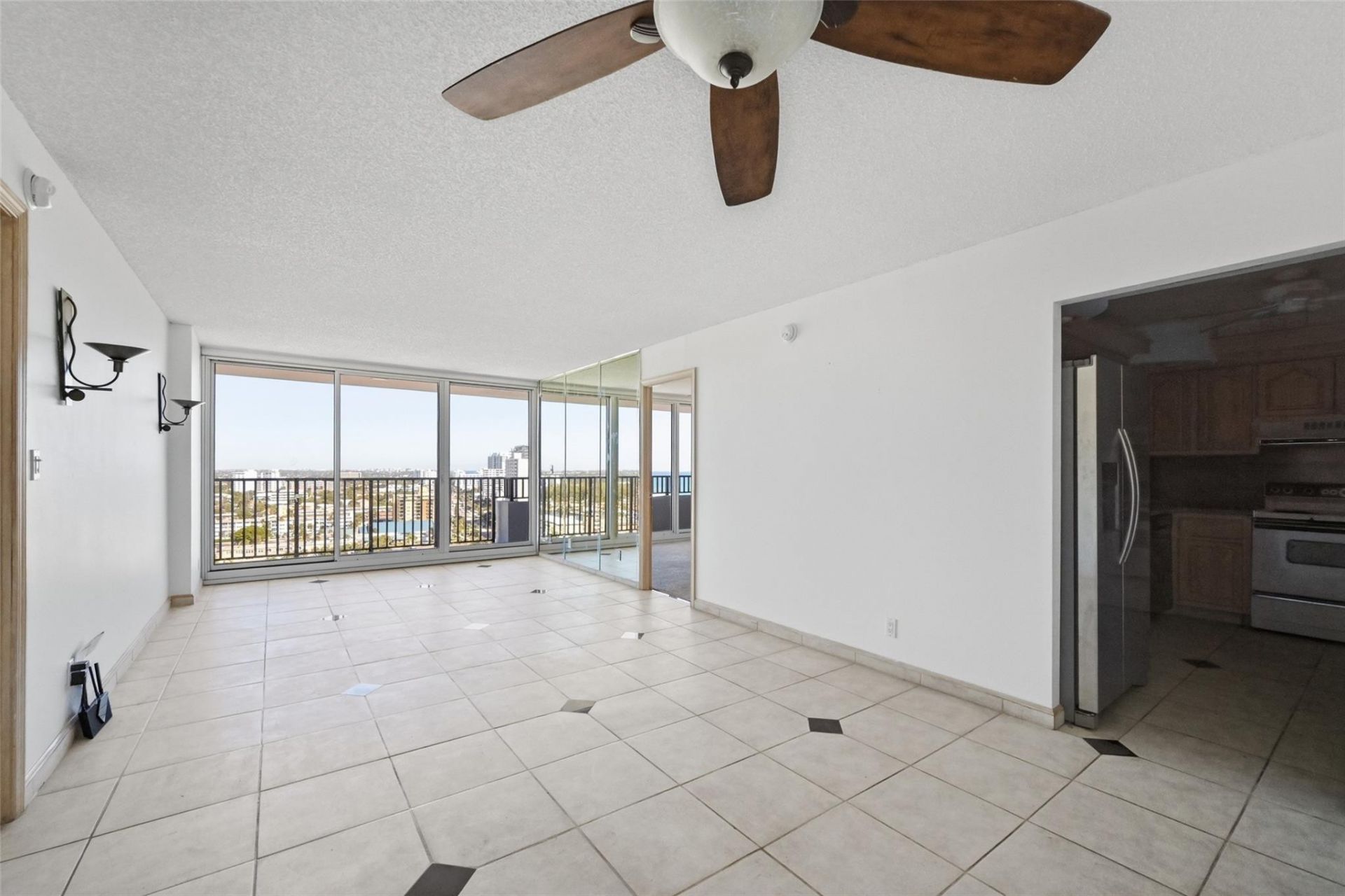 531 N Ocean Boulevard, Unit 1907, Pompano Beach, FL 33062 Photo