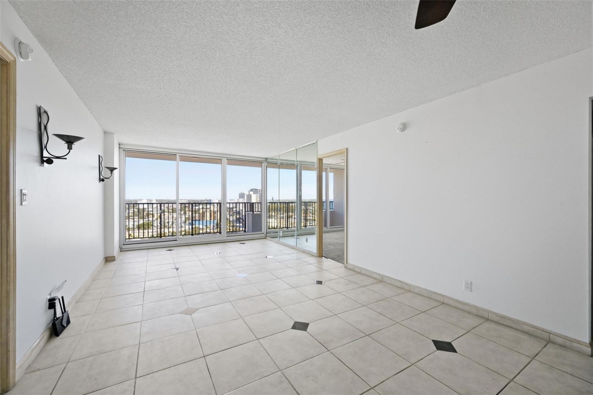 531 N Ocean Boulevard, Unit 1907, Pompano Beach, FL 33062 Photo