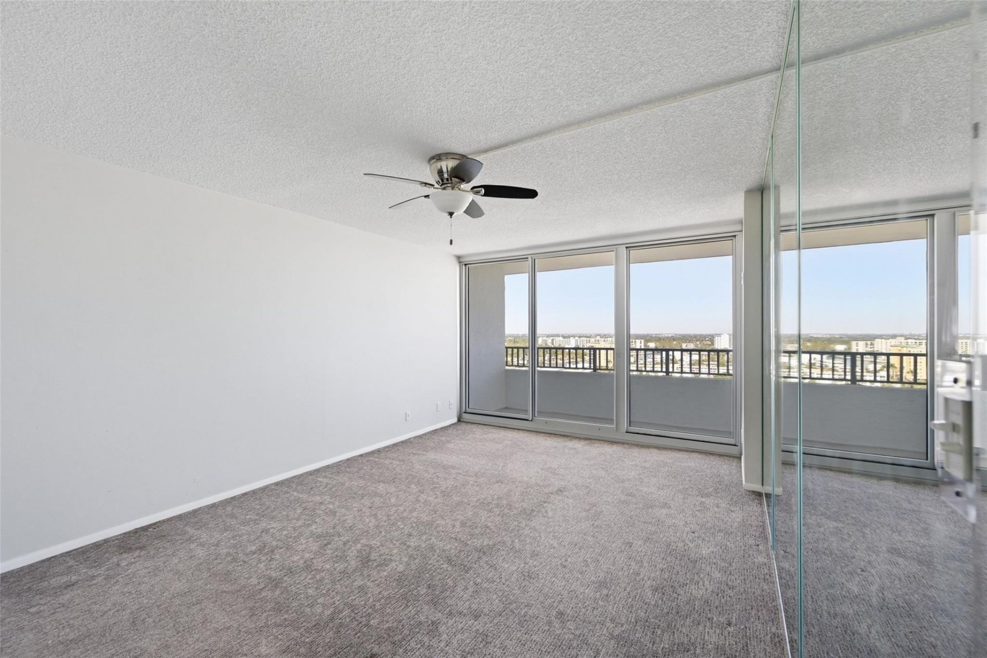 531 N Ocean Boulevard, Unit 1907, Pompano Beach, FL 33062 Photo