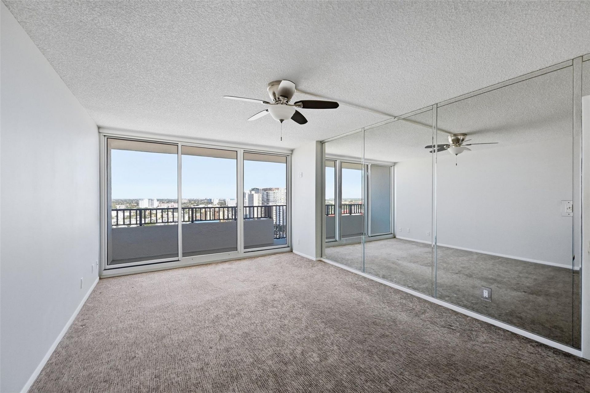 531 N Ocean Boulevard, Unit 1907, Pompano Beach, FL 33062 Photo
