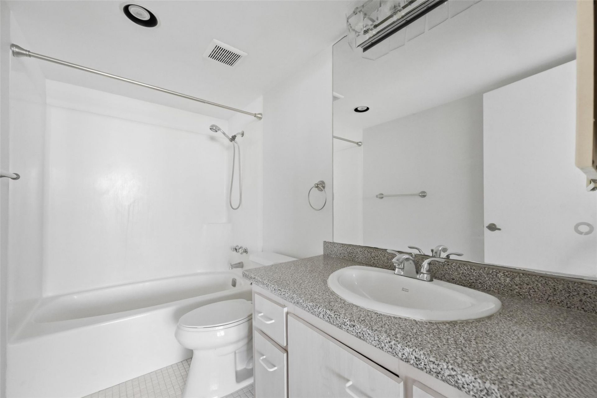 531 N Ocean Boulevard, Unit 1907, Pompano Beach, FL 33062 Photo