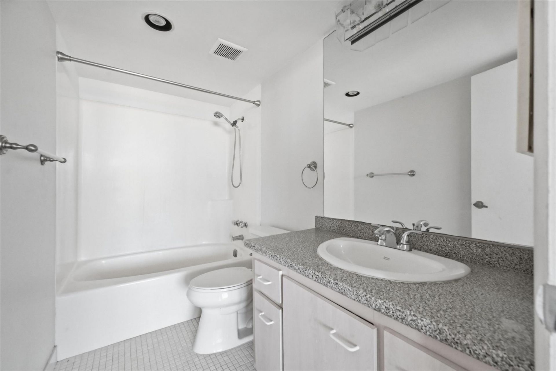 531 N Ocean Boulevard, Unit 1907, Pompano Beach, FL 33062 Photo