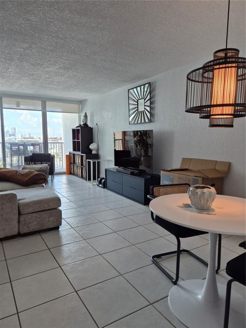 2655 Collins Ave, Unit 1404, Miami Beach, FL 33140 Photo