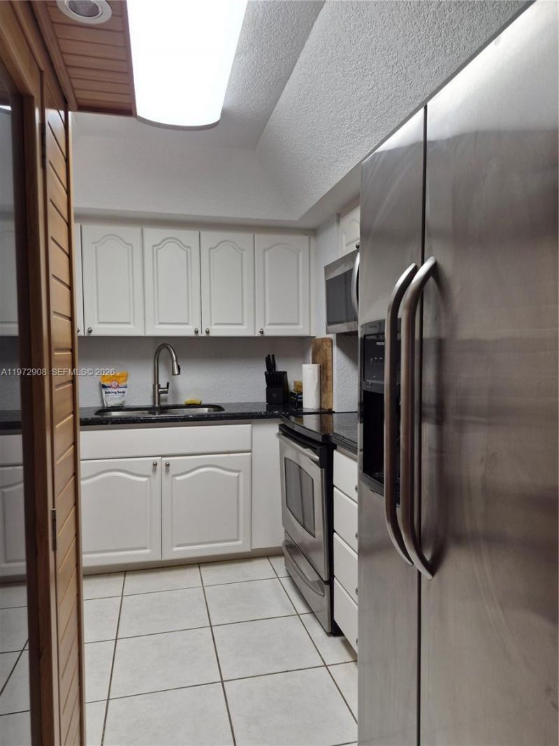 2655 Collins Ave, Unit 1404, Miami Beach, FL 33140 Photo