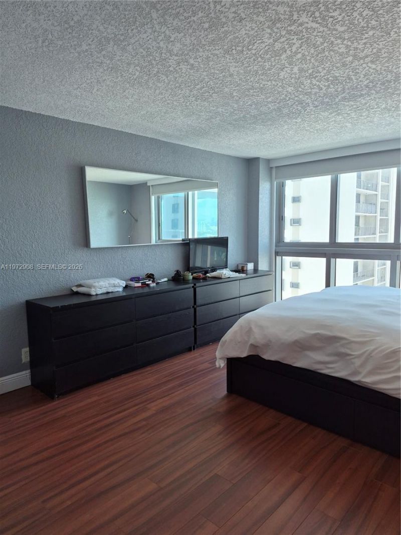 2655 Collins Ave, Unit 1404, Miami Beach, FL 33140 Photo
