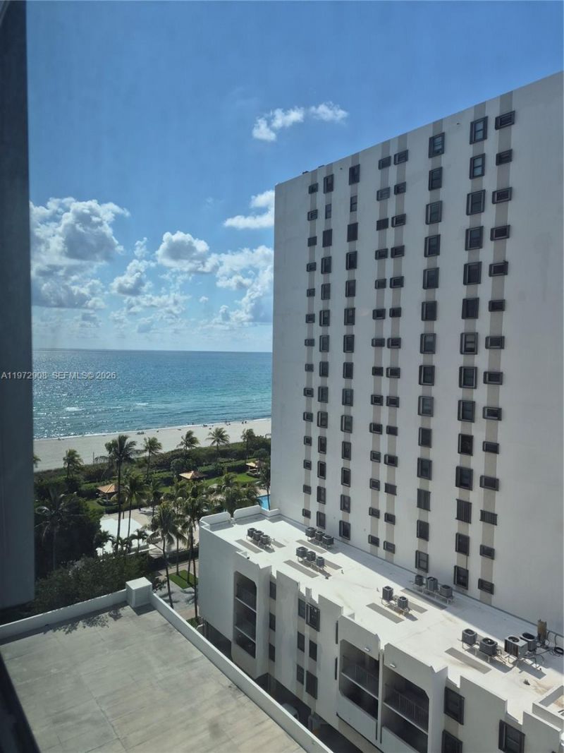 2655 Collins Ave, Unit 1404, Miami Beach, FL 33140 Photo