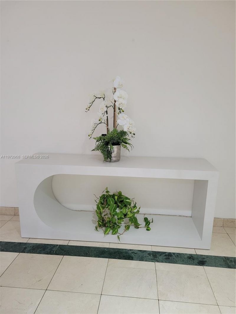 2655 Collins Ave, Unit 1404, Miami Beach, FL 33140 Photo