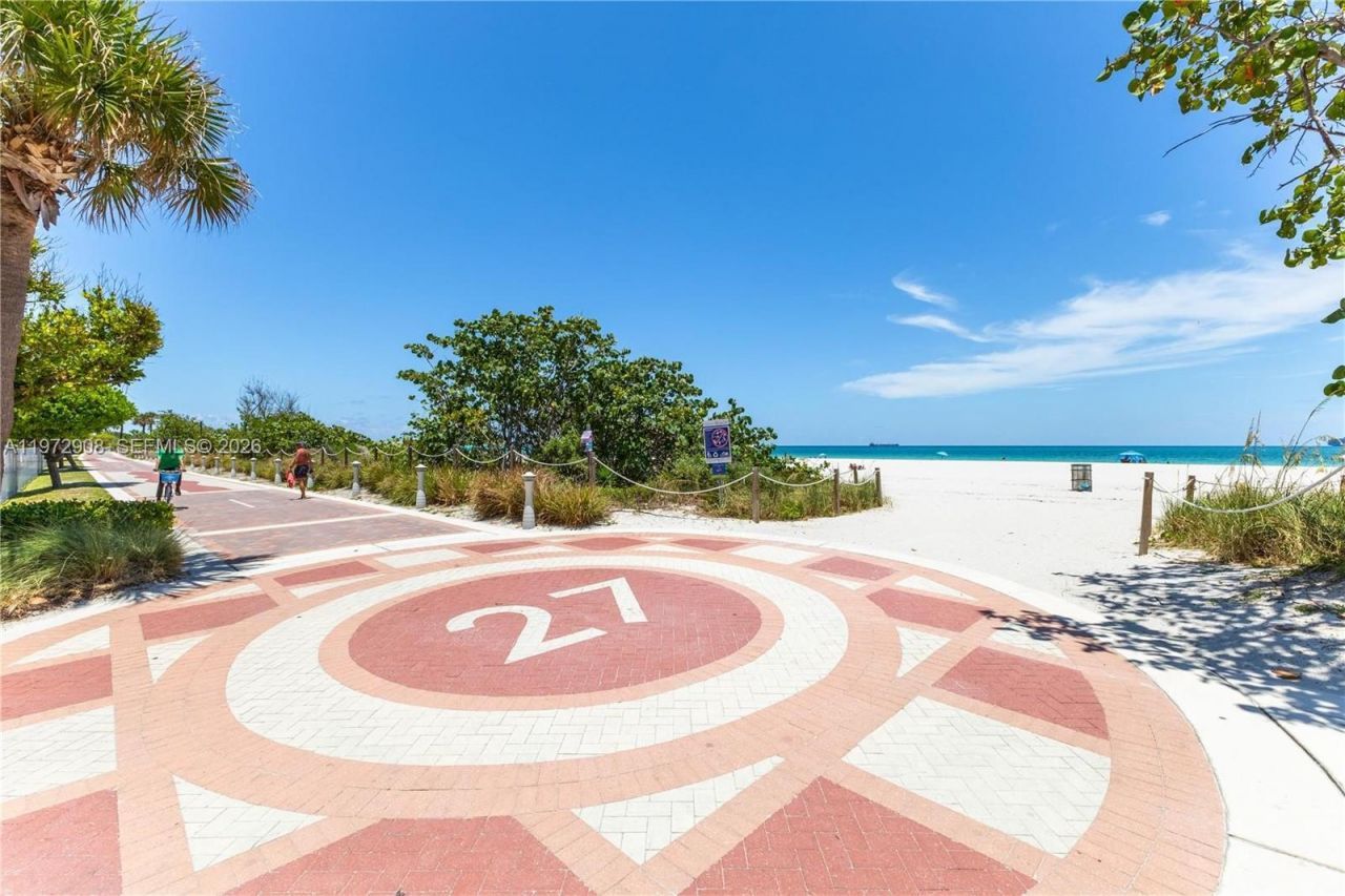 2655 Collins Ave, Unit 1404, Miami Beach, FL 33140 Photo