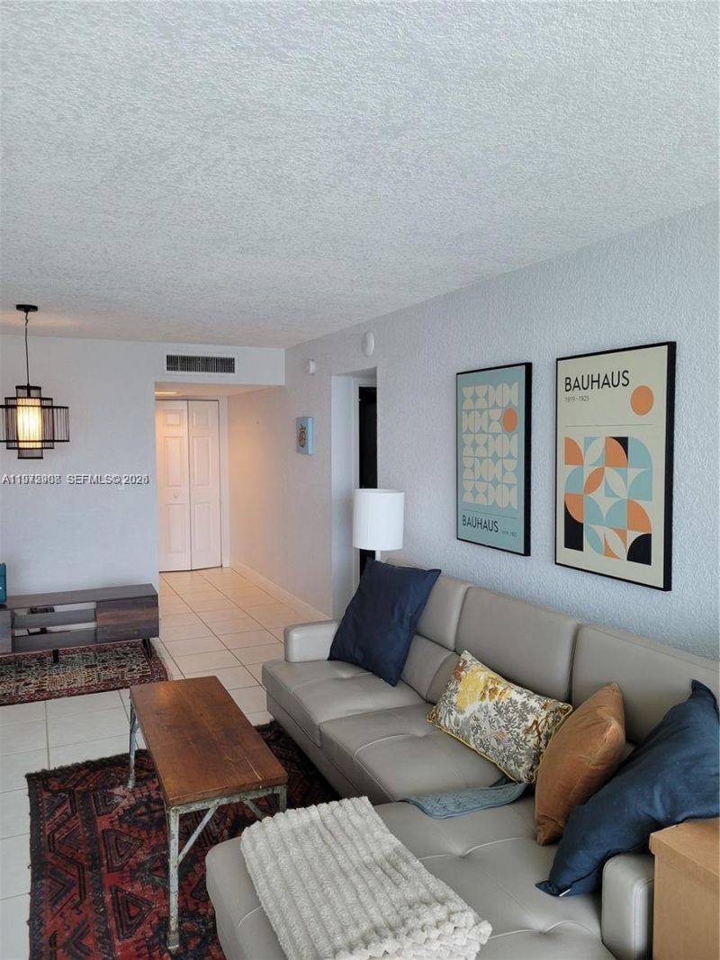 2655 Collins Ave, Unit 1404, Miami Beach, FL 33140 Photo