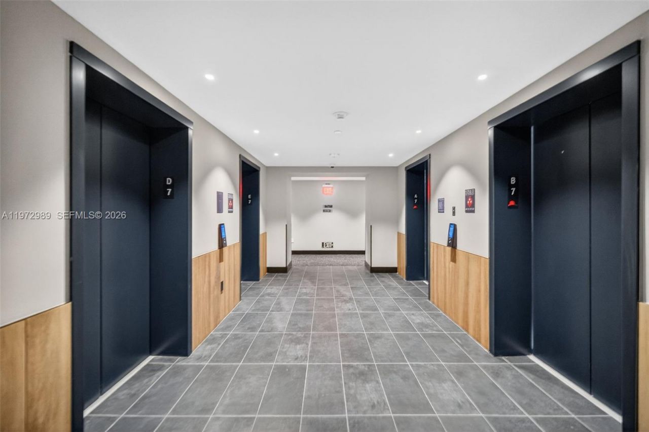 121 NE 5th St, Unit 710, Miami, FL 33132 Photo