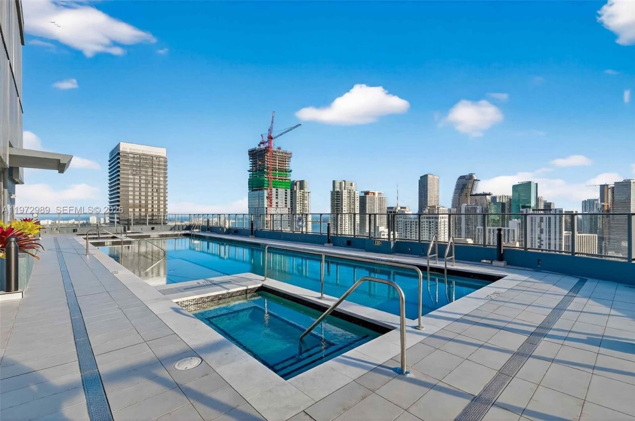 121 NE 5th St, Unit 710, Miami, FL 33132 Photo